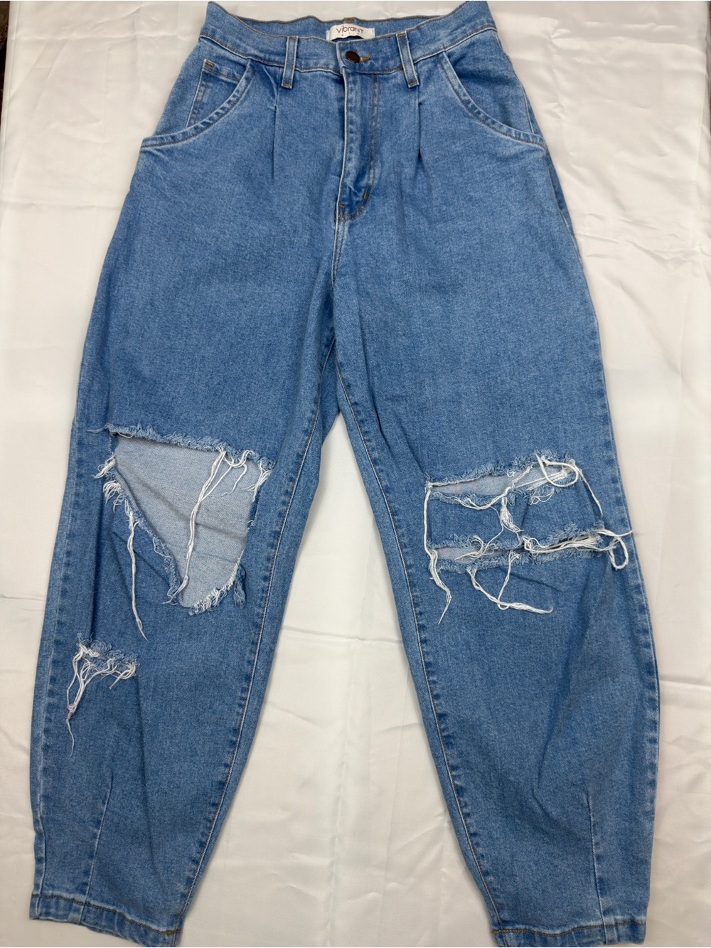 Vintage Vibrant Made in USA Distressed jeans 5/ W26
